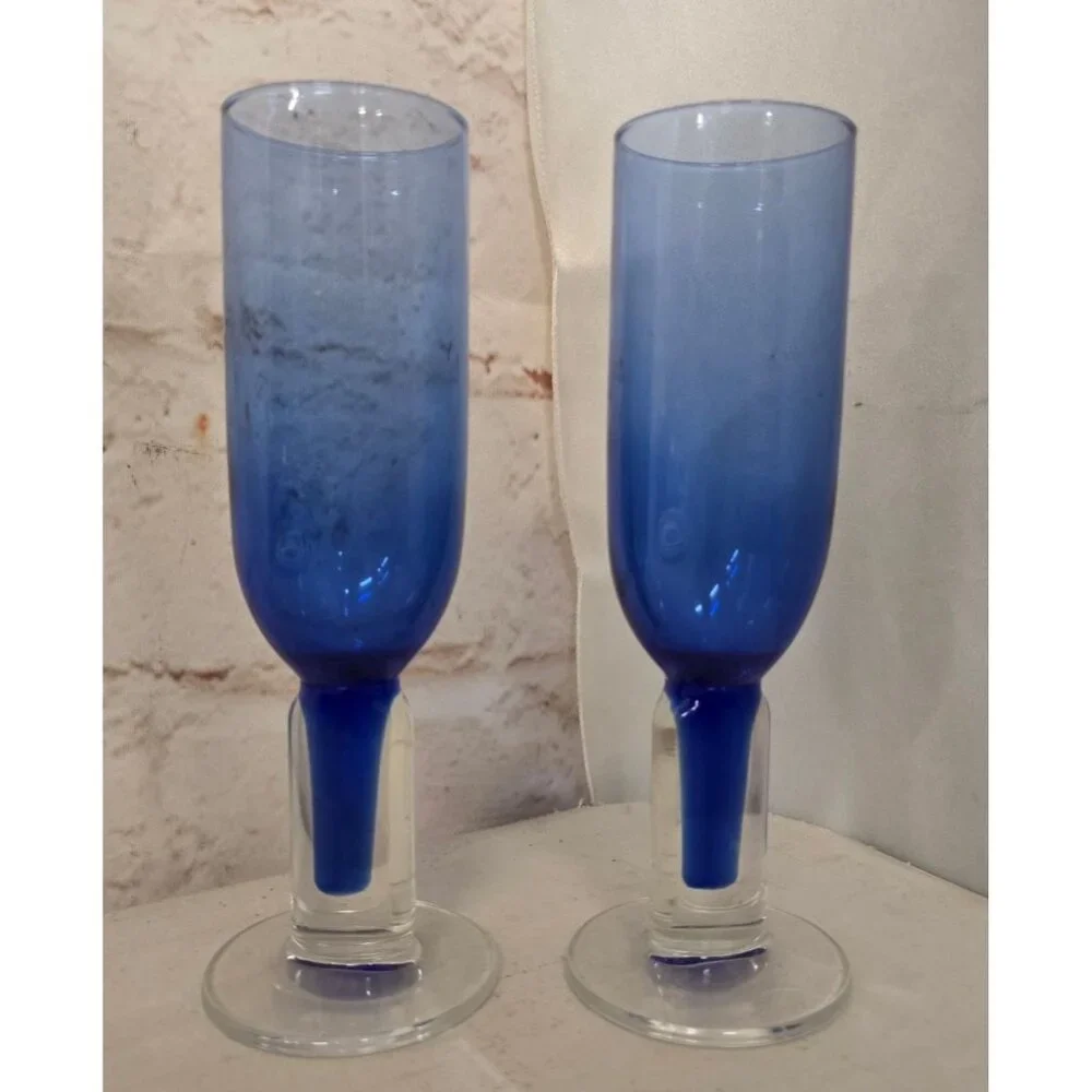 Pair of Bormioli Rocco Into The Blue Italian Art Glass Champagne Flutes Glasses - Picture 2 of 5